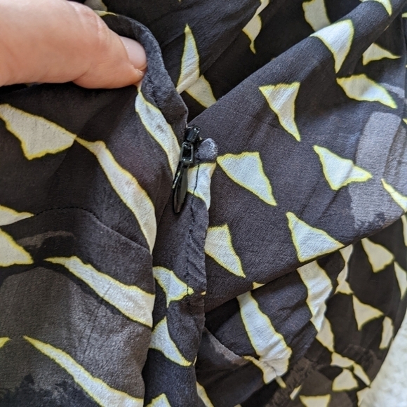 Gat Rimon 100% viscose abstract print jampsuit size 2 - Picture 8 of 12